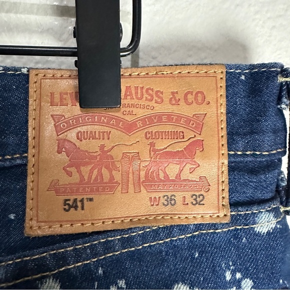 Levis Vintage 541 Denim Jeans Splattered Size 36X32 - Picture 6 of 11